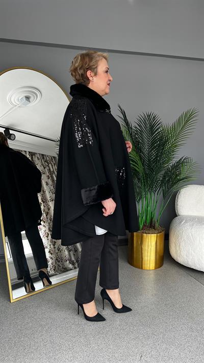 Selma Büyük Beden Taş İşlemeli Pelerin/Panço