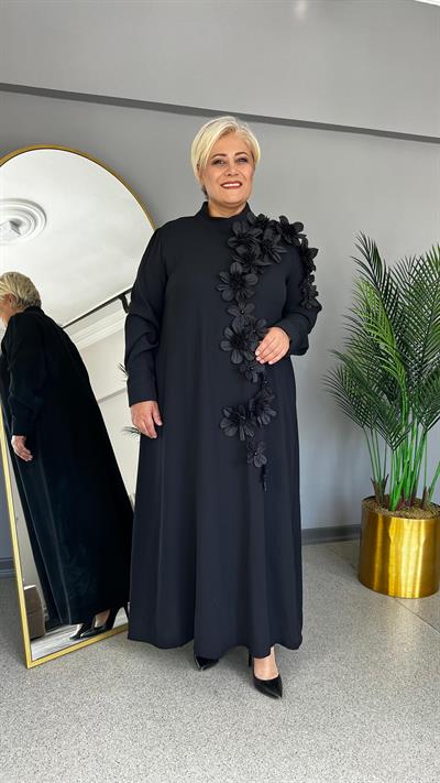 Selma Büyük Beden Üç Boyutlu Çiçekli Elbise