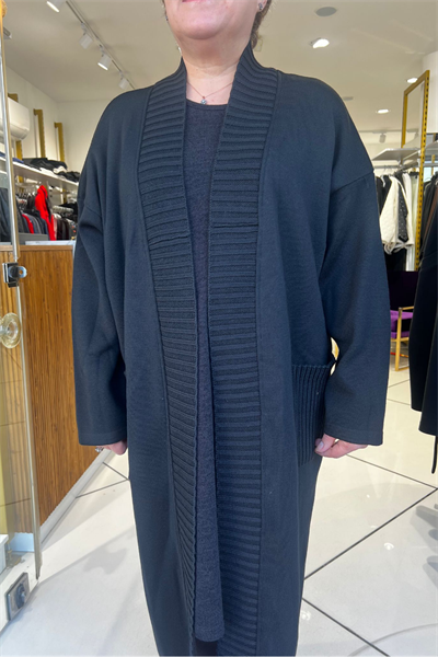 Selma Büyük Beden Uzun Düz Kesim Hırka