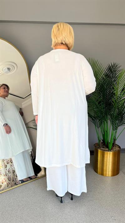 Selma Büyük Beden Uzun Kollu Rahat Kesim Astarsız İçlik Elbise