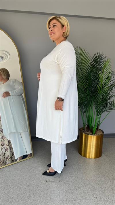 Selma Büyük Beden Uzun Kollu Rahat Kesim Astarsız İçlik Elbise