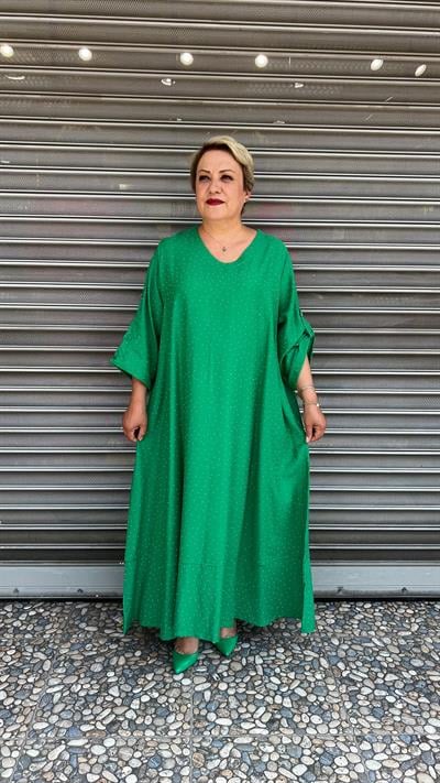 Selma Büyük Beden V Yaka Puantiyeli Elbise