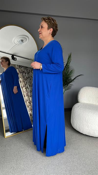 Selma Büyük Beden V Yakalı Elbise