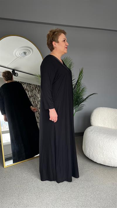 Selma Büyük Beden V Yakalı Elbise