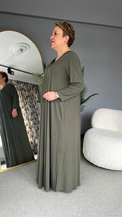 Selma Büyük Beden V Yakalı Elbise