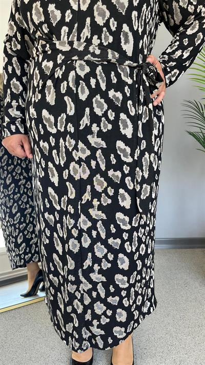 Selma Büyük Beden V Yakalı Kruvaze Görünümlü Elbise