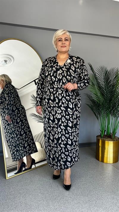 Selma Büyük Beden V Yakalı Kruvaze Görünümlü Elbise