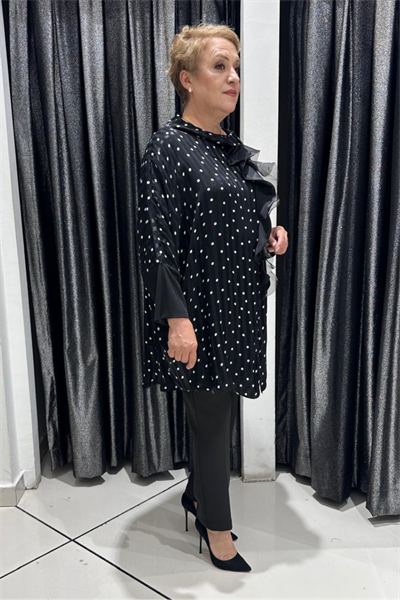 Selma Büyük Beden Volan Detaylı Saten Bluz