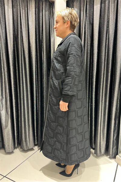 Selma Büyük Beden Yaka Detaylı Kapitone Kap