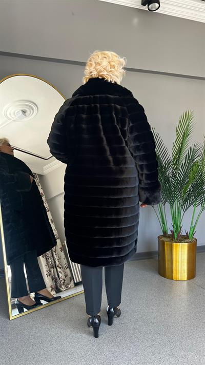 Selma Büyük Beden Yakalı Kürk