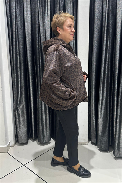 Selma Büyük Beden Yumuşak Dokulu Leopar Desenli Peluş Mont