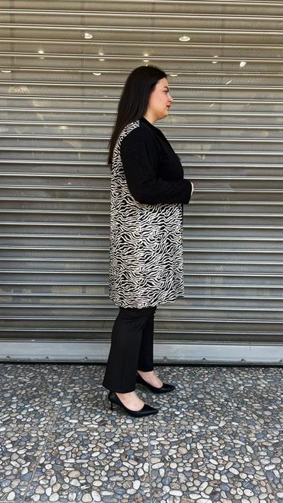 Selma Büyük Beden Zebra Desenli İçli Dışlı Takım