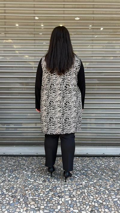 Selma Büyük Beden Zebra Desenli İçli Dışlı Takım