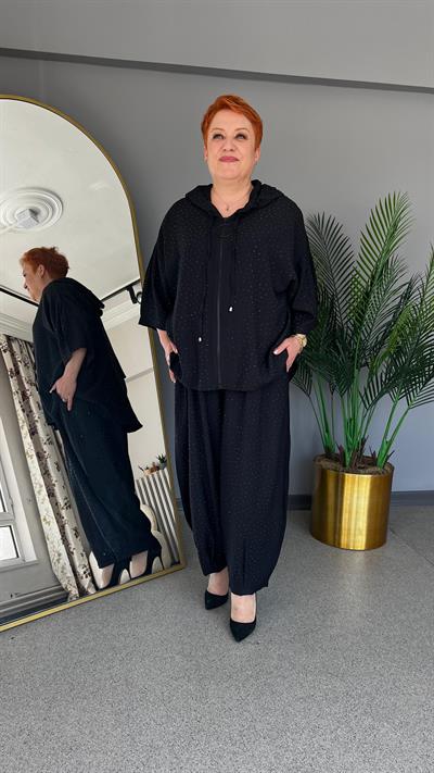 Selma Büyük Beden Taşlı Tasarım Takım