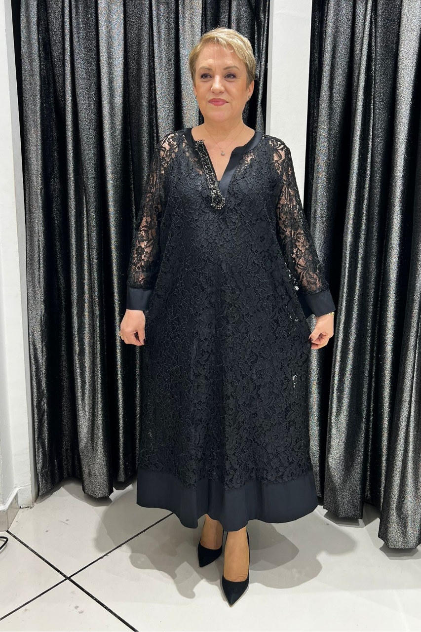 Selma Büyük Beden İç Elbiseli V Yaka Dantel Takım