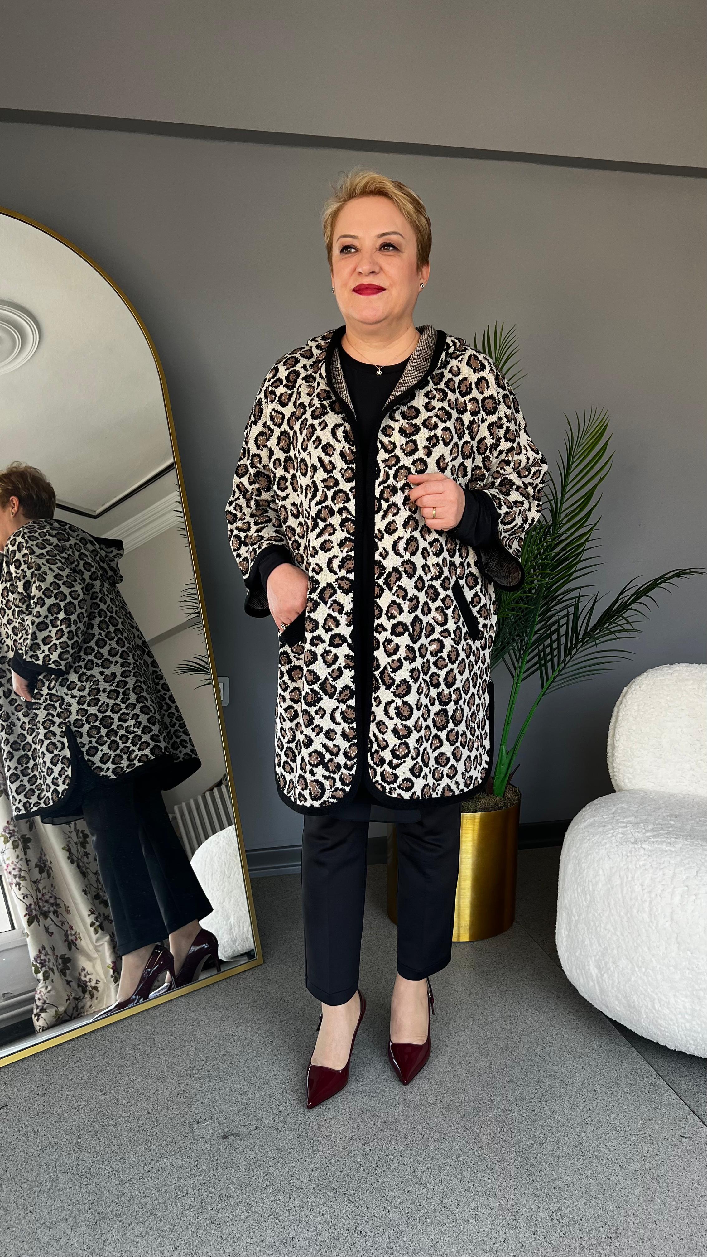 Selma Büyük Beden Leopar Desenli Ceket