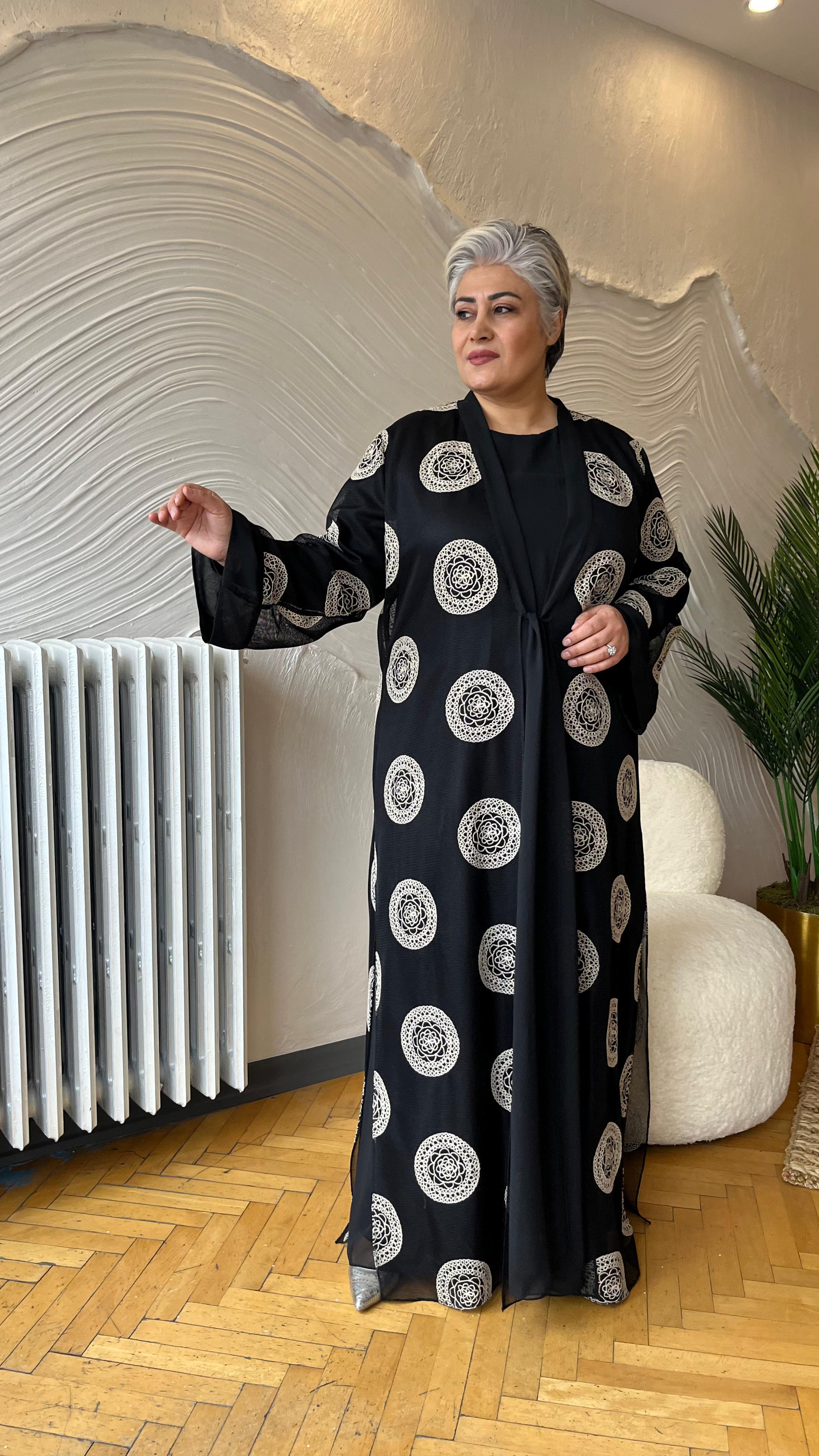 Selma Büyük Beden Nakış İşlemeli İçli Dışlı Takım
