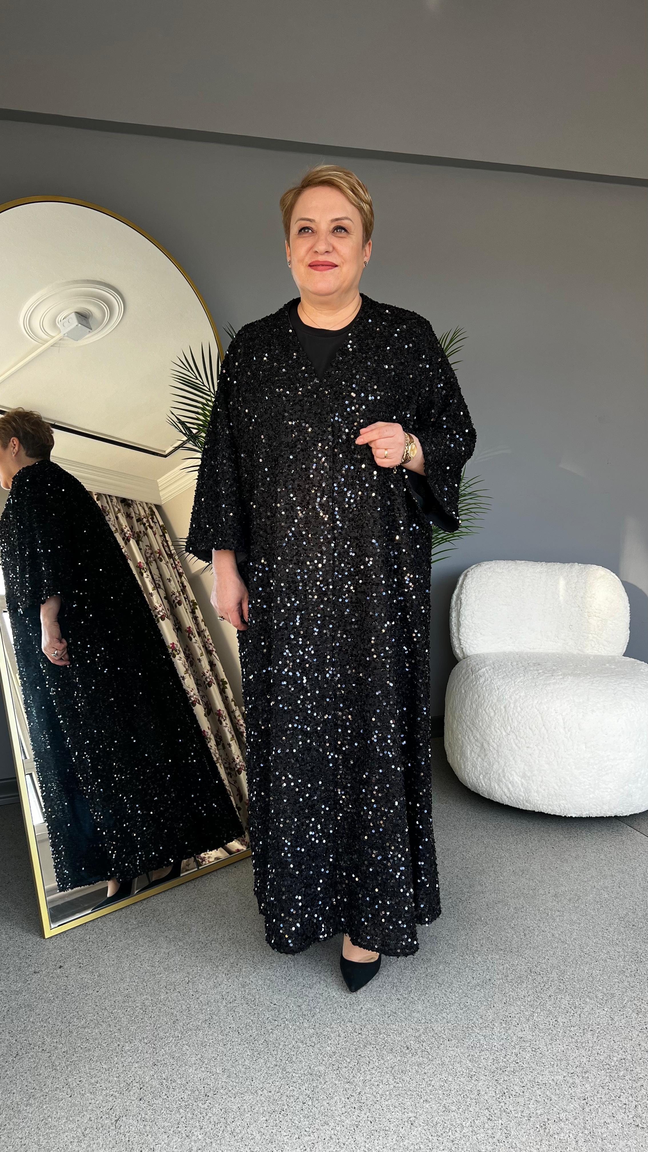 Selma Büyük Beden Payet İşlemeli Kap