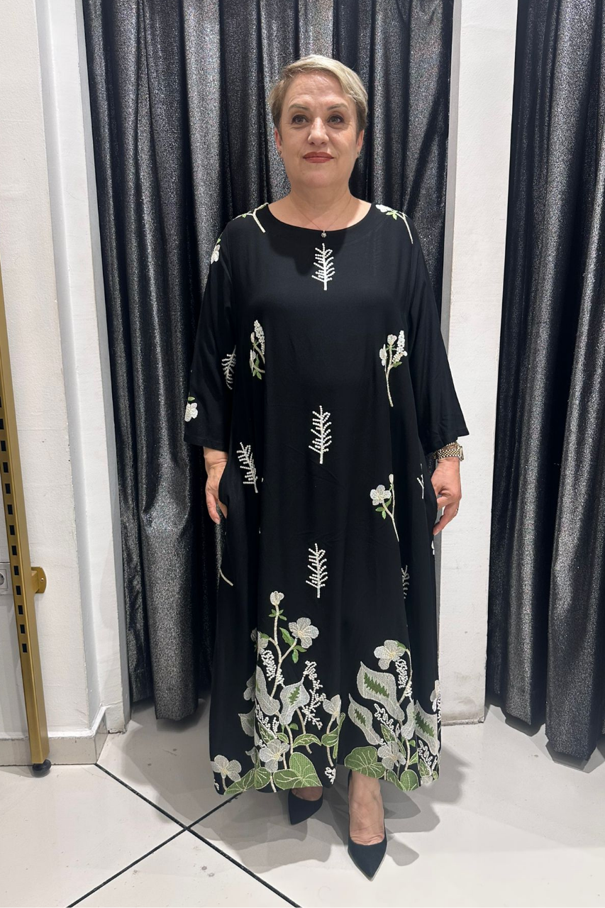 Selma Büyük Beden Rahat Kesim Nakışlı Elbise