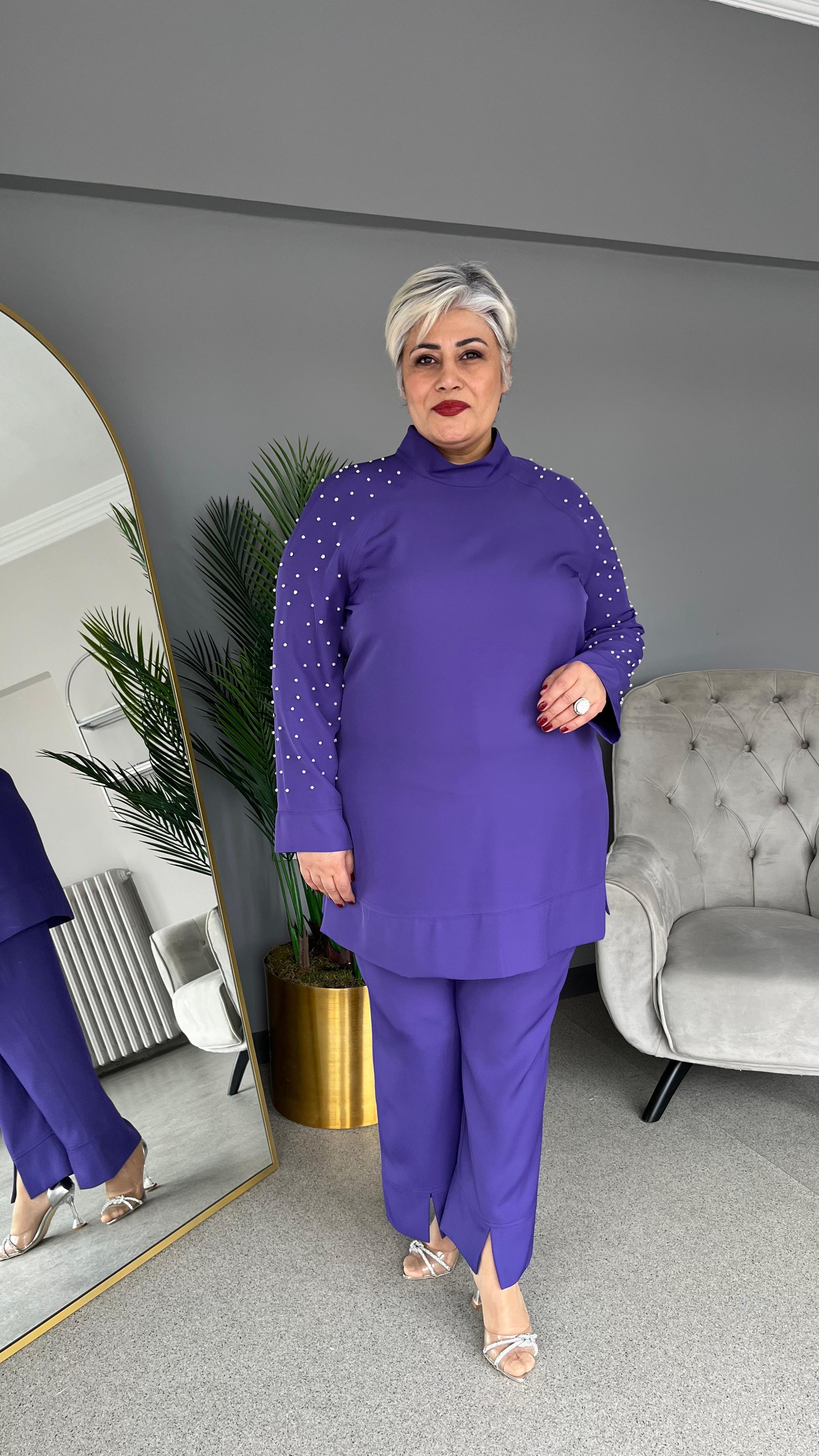 Selma Büyük Beden Yırtmaç Detaylı İncili Takım