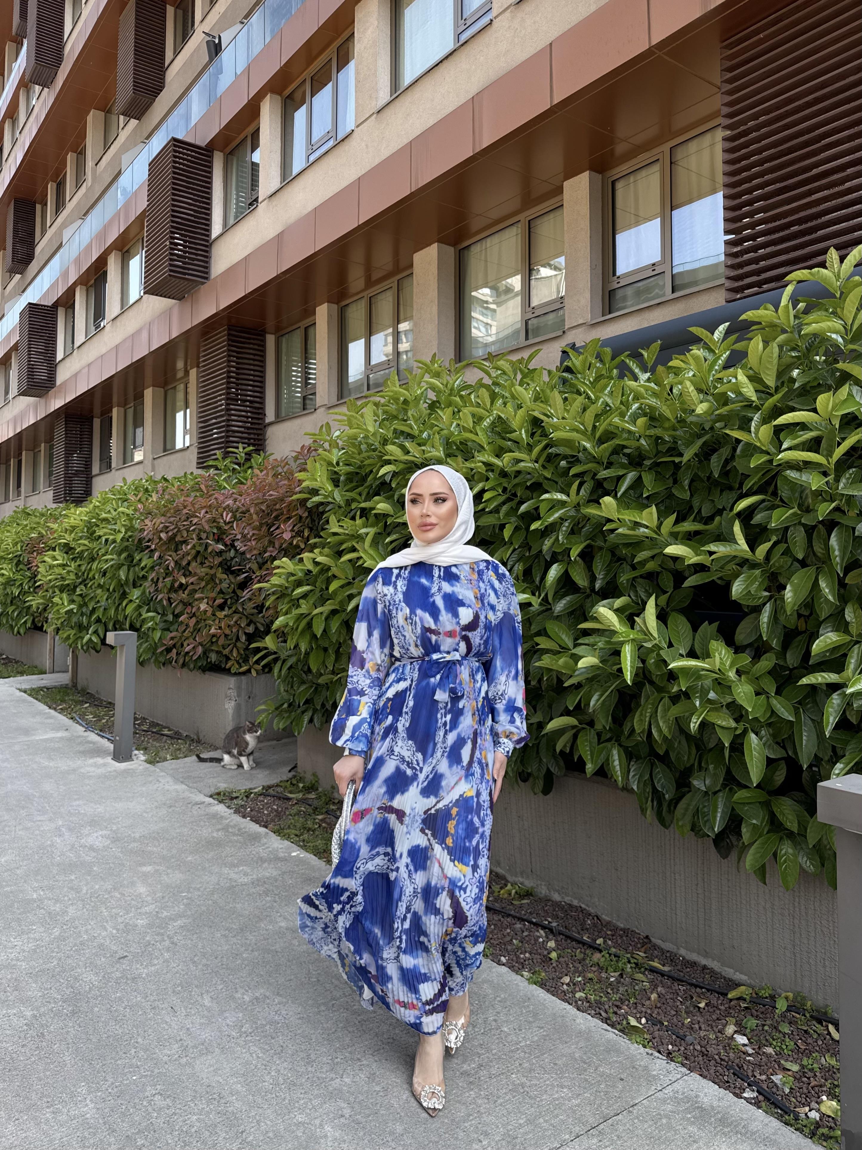 ROSE DESENLİ ELBİSE