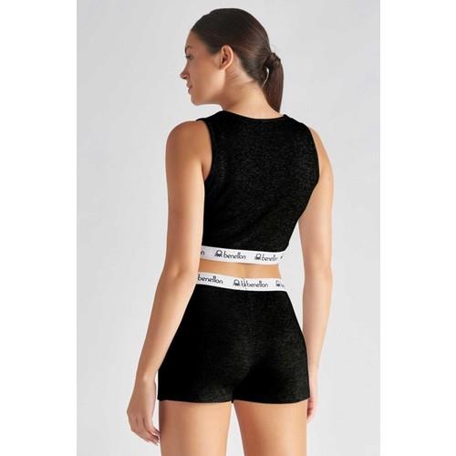 benetton-ust-f44-4d.jpg