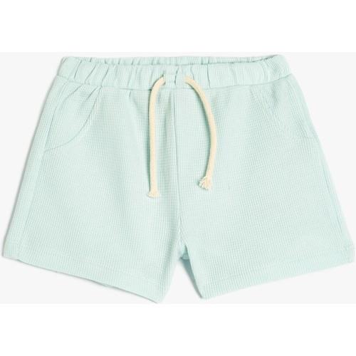 shorts-7a7919.jpg