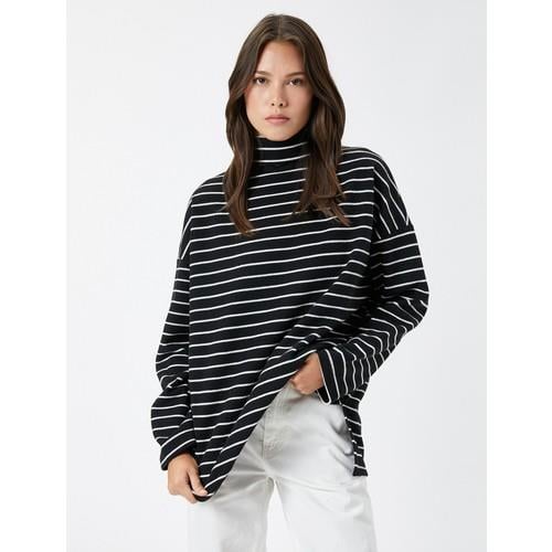 sweaters-7b84ec.jpg