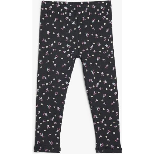 leggings-ed06ff.jpg