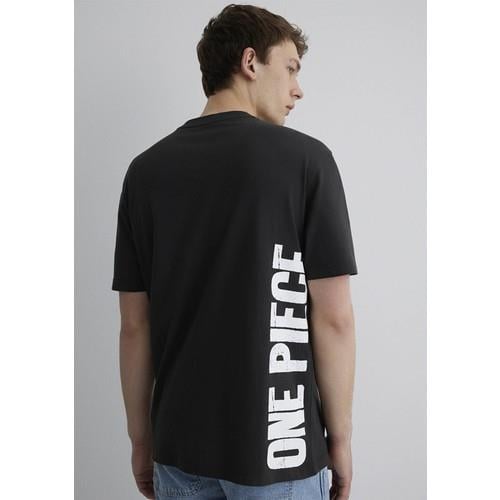 one-piece-tisort-ef7f7a.jpg
