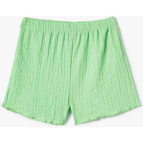 shorts-068a9b.jpg