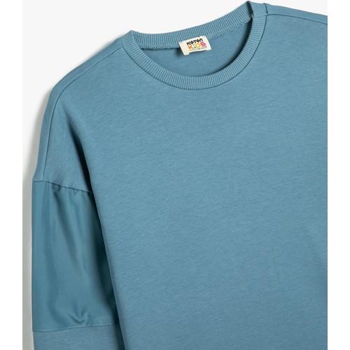 sweatshirts-eeac88.jpg