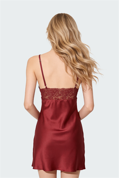 İmaj 250 Bordo Renk Saten Askılı Gecelik