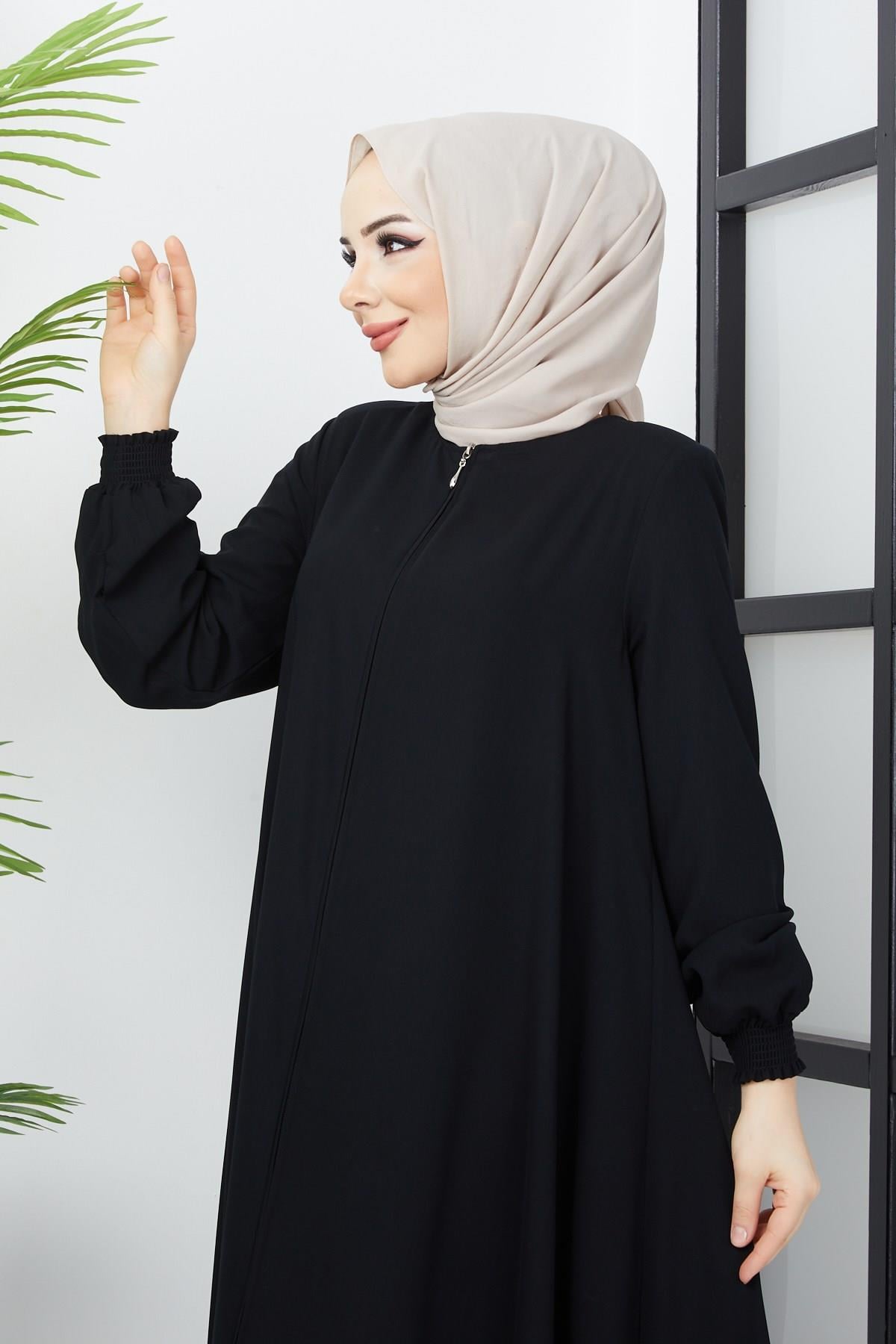 Büyük Beden Kolları Gipe Detaylı Siyah Ferace SS2031