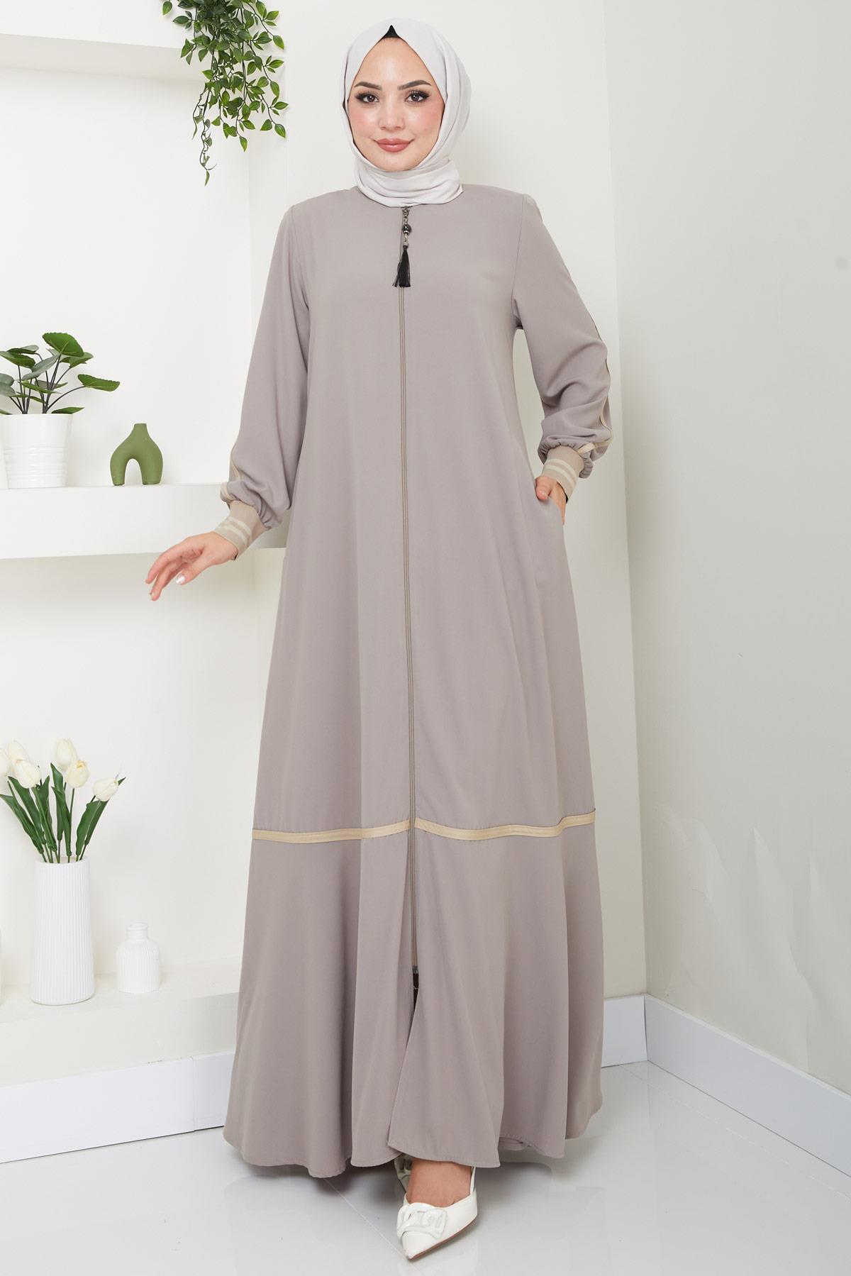Çizgi Detaylı Bej Rengi Ferace SS2035