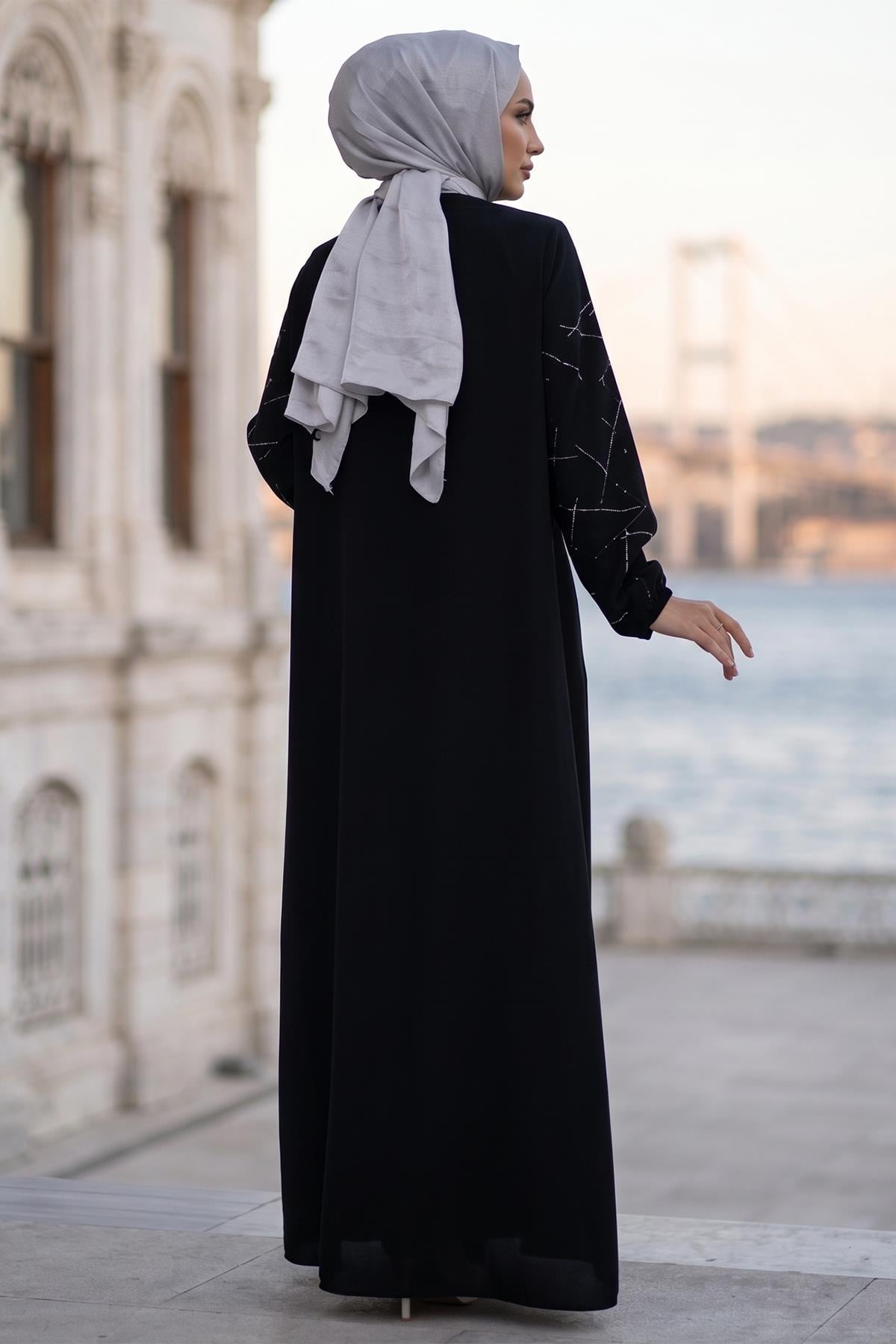 Kolları Taşlı Büyük Beden Ferace Siyah SS2801