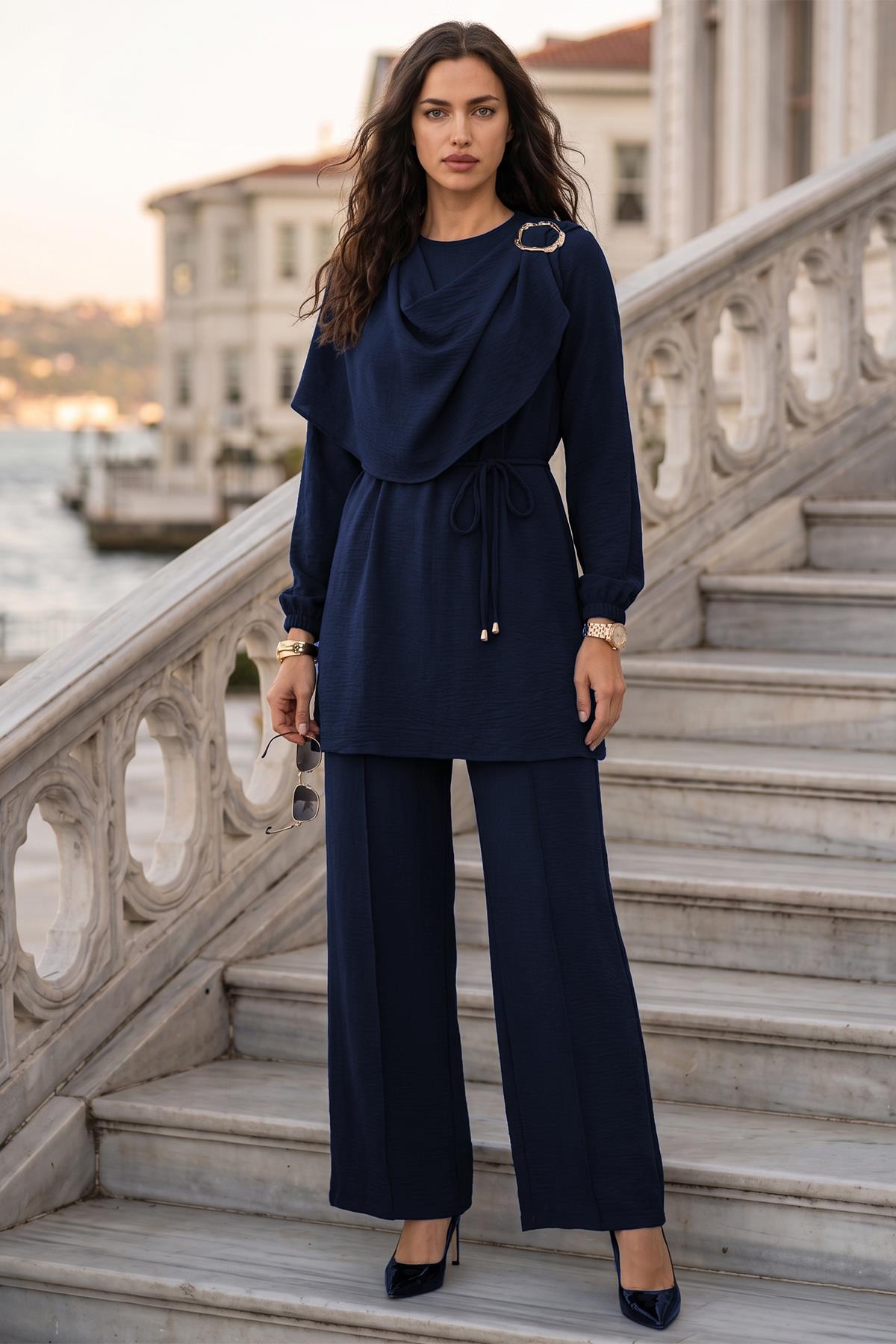 Toka Detaylı Pantolonlu Takım Lacivert SS2901