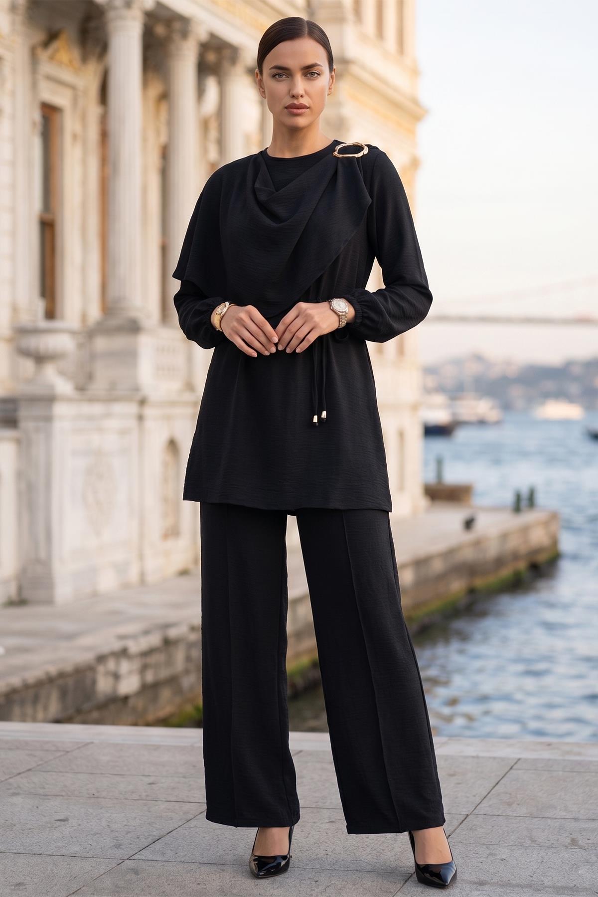 Toka Detaylı Pantolonlu Takım Siyah SS2901