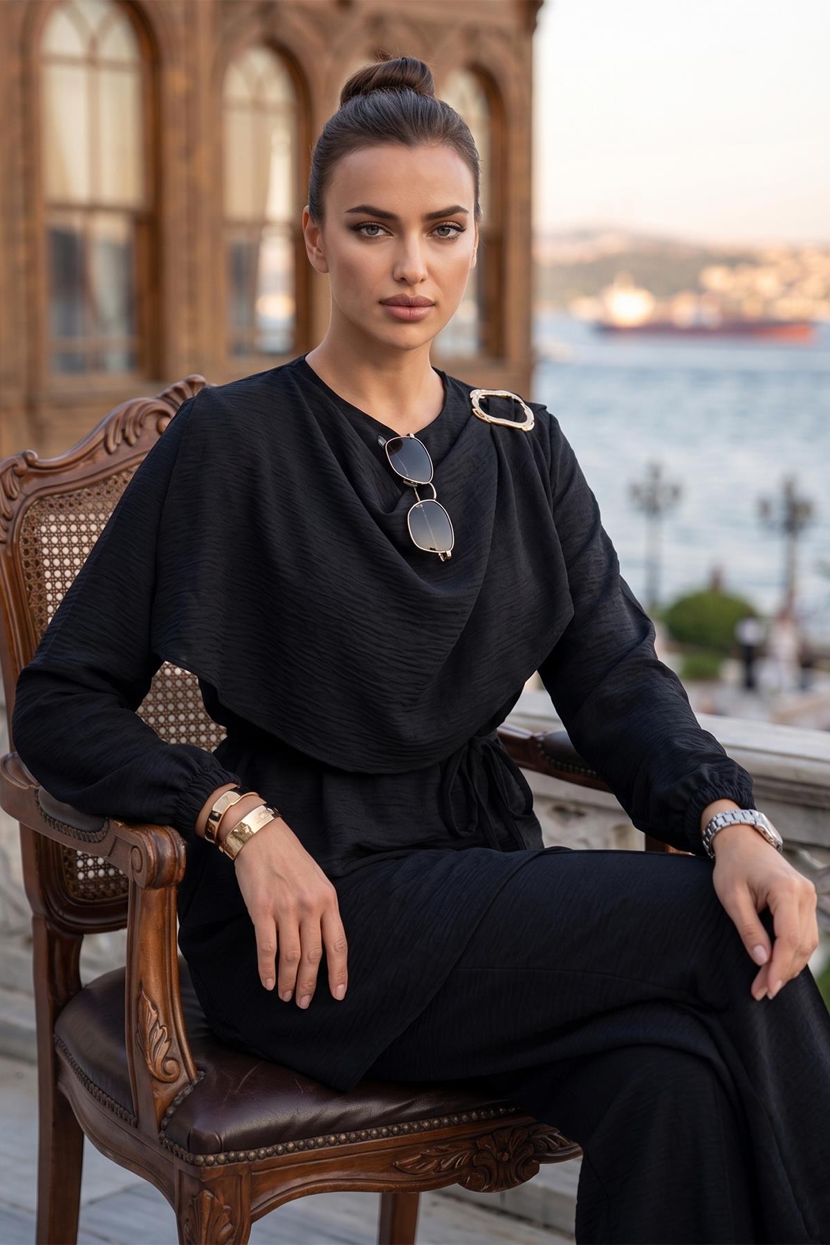 Toka Detaylı Pantolonlu Takım Siyah SS2901