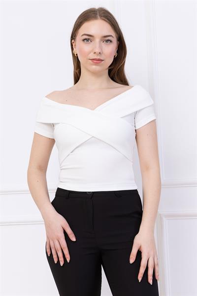 Çapraz Kesim Madonna Yaka Crop Beyaz SS2743