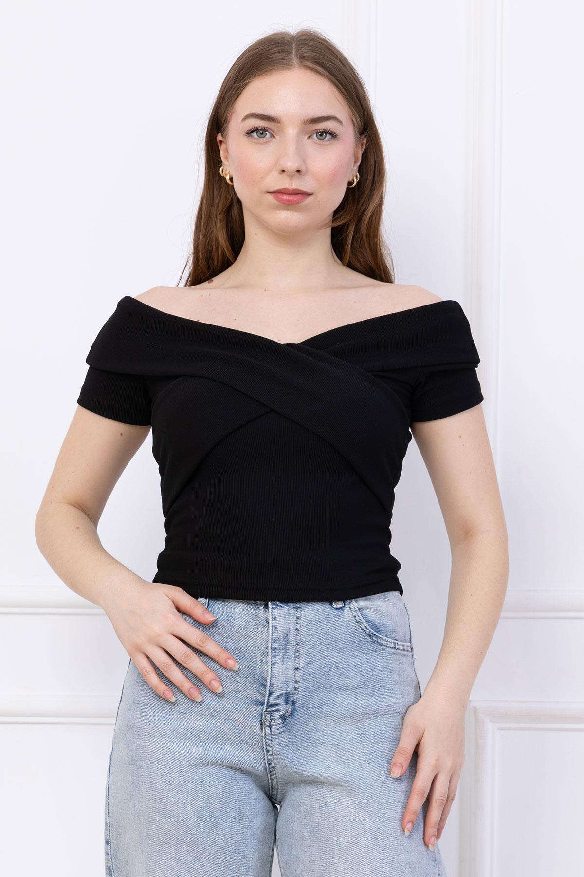 Çapraz Kesim Madonna Yaka Crop Siyah SS2743