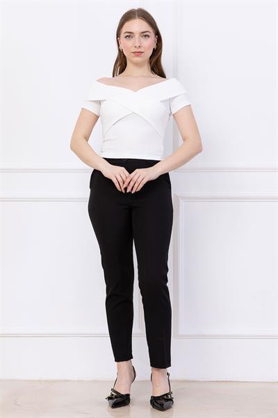 Çapraz Kesim Madonna Yaka Crop Beyaz SS2743