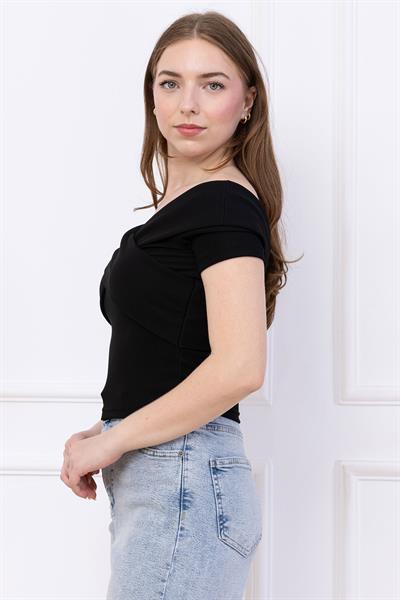 Çapraz Kesim Madonna Yaka Crop Siyah SS2743