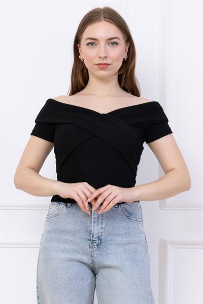 Çapraz Kesim Madonna Yaka Crop Siyah SS2743
