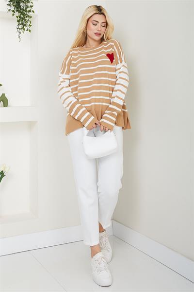 Kalp Aplikeli Çizgili Kazak SS2617 Camel