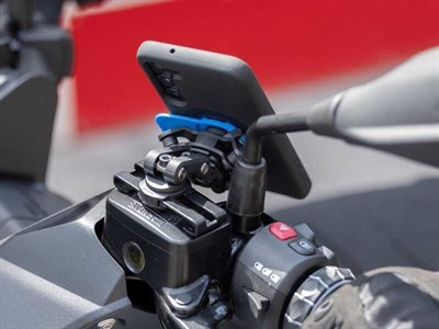 QUADLOCK MOTOSİKLET FREN REZERVUARI BAĞLANTISI
