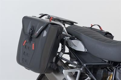 SW MOTECH YAN ÇANTA ADAPTÖRÜ  KFT.00.152.36500