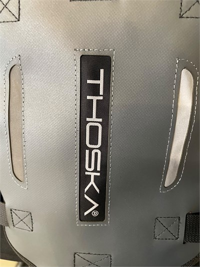 THOSKA AX-25 SIRT ÇANTASI