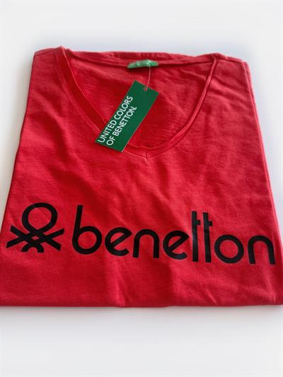 Benetton Kırmızı V Yaka Kadın T-Shirt 