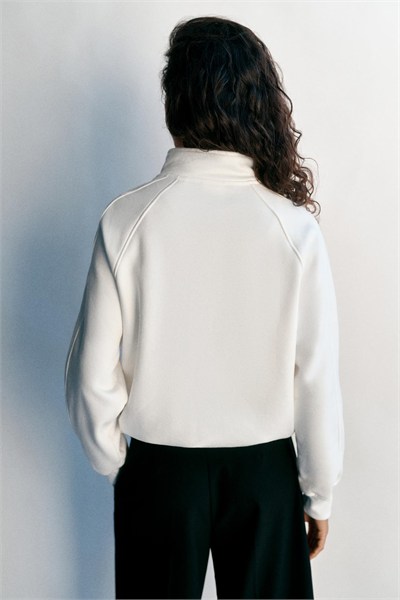 STR Beyaz Sweatshirt